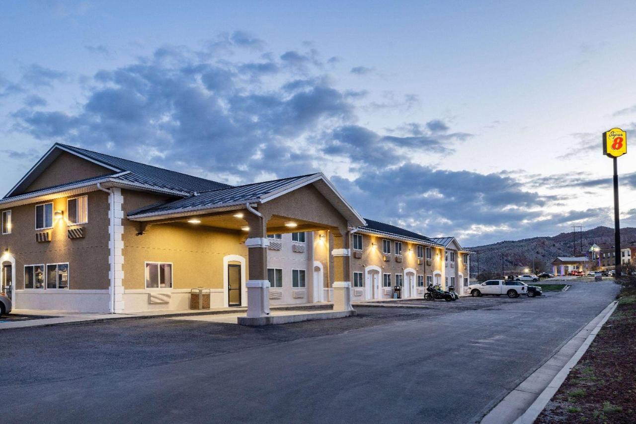 Hotel Super 8 By Wyndham Richfield Ut Extérieur photo
